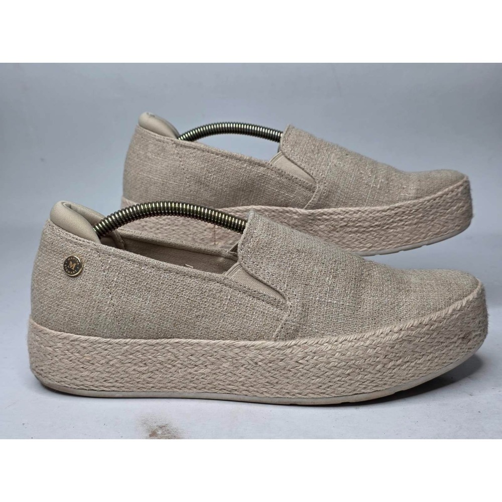 Skechers Martha Stewart BOBS Women's 9.5 Beige Sesame By the Bay Slip On Shoes